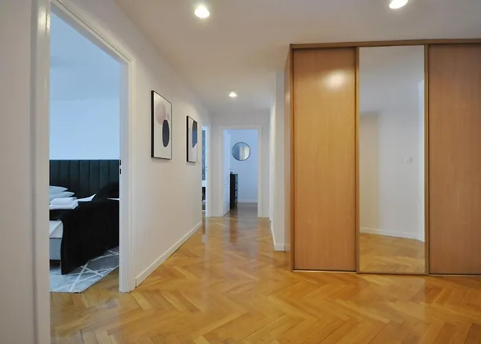 Family First Apartamento